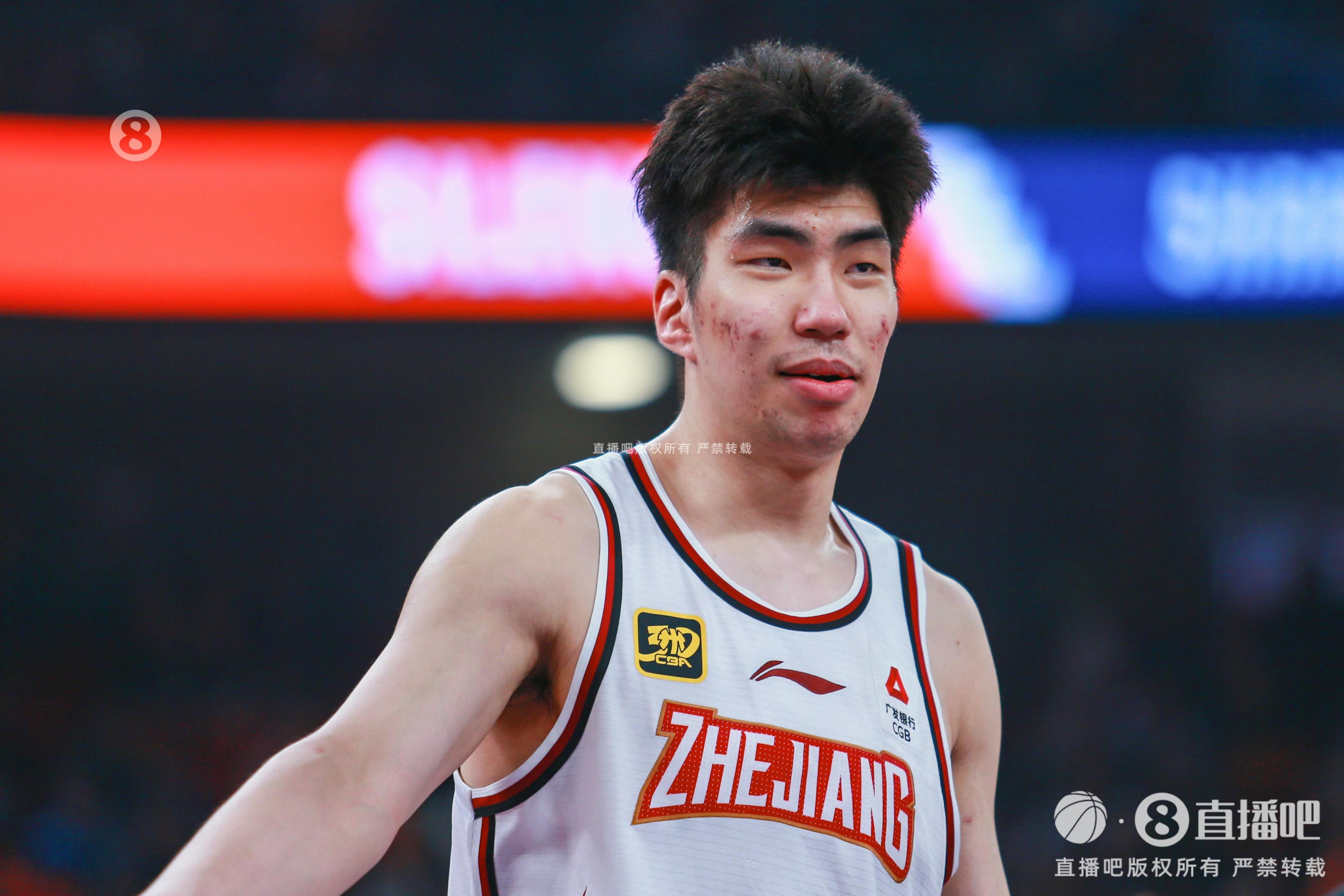 效率極高！余嘉豪8中8貢獻(xiàn)20分7板 罰球5中4